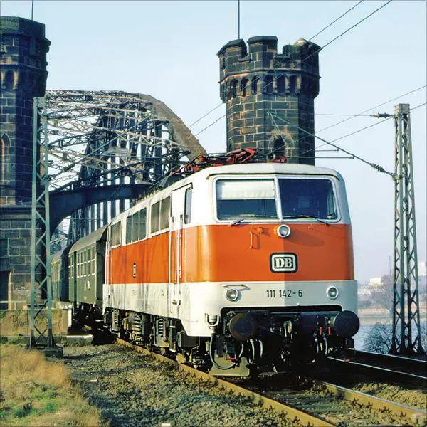 Bild: 9783819303890 | Eisenbahnen 2027 | Verlag Korsch | Kalender | 13 S. | Deutsch | 2027