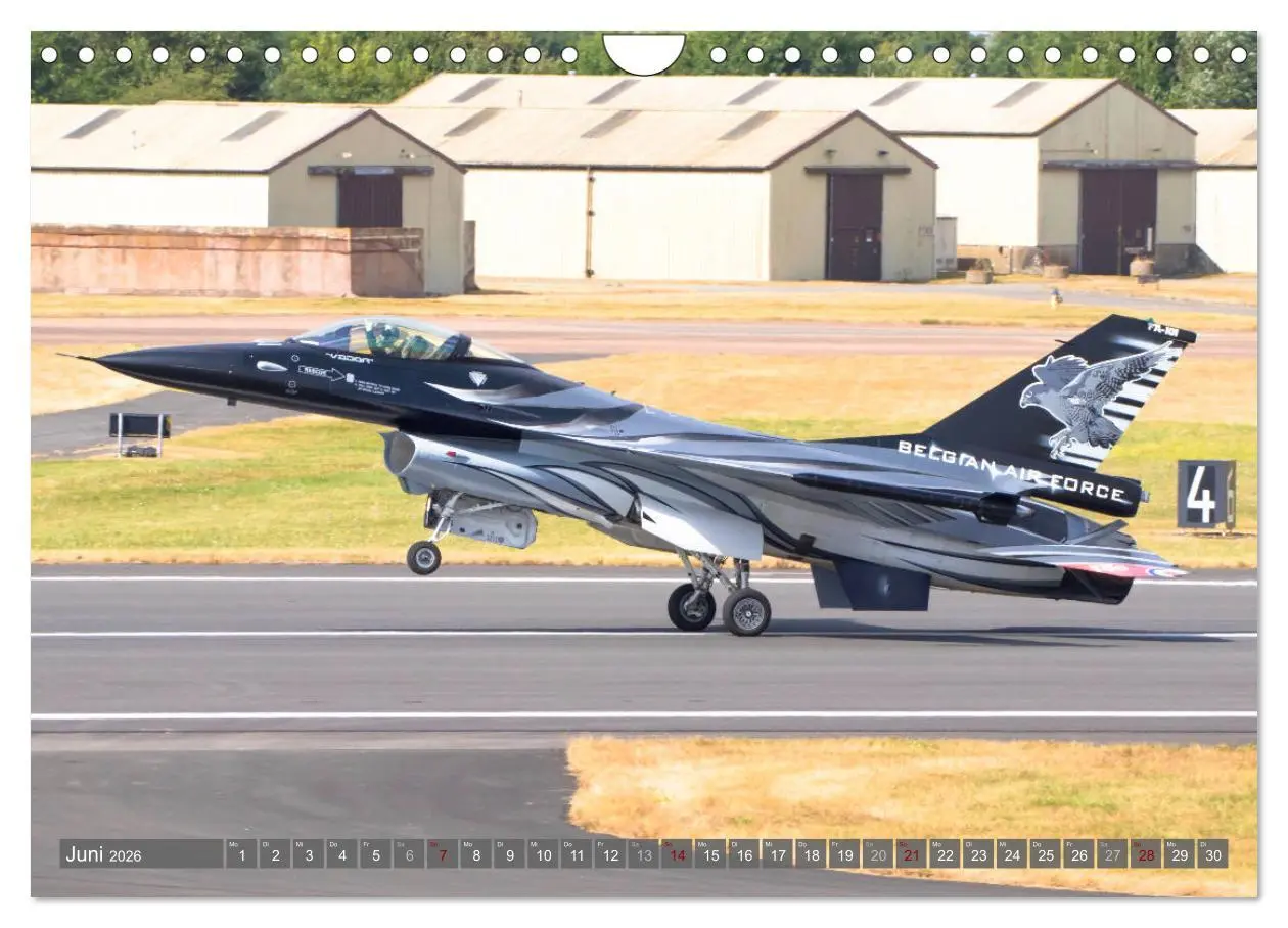 Bild: 9783457815090 | Militärjets am Boden (Wandkalender 2026 DIN A4 quer), CALVENDO...