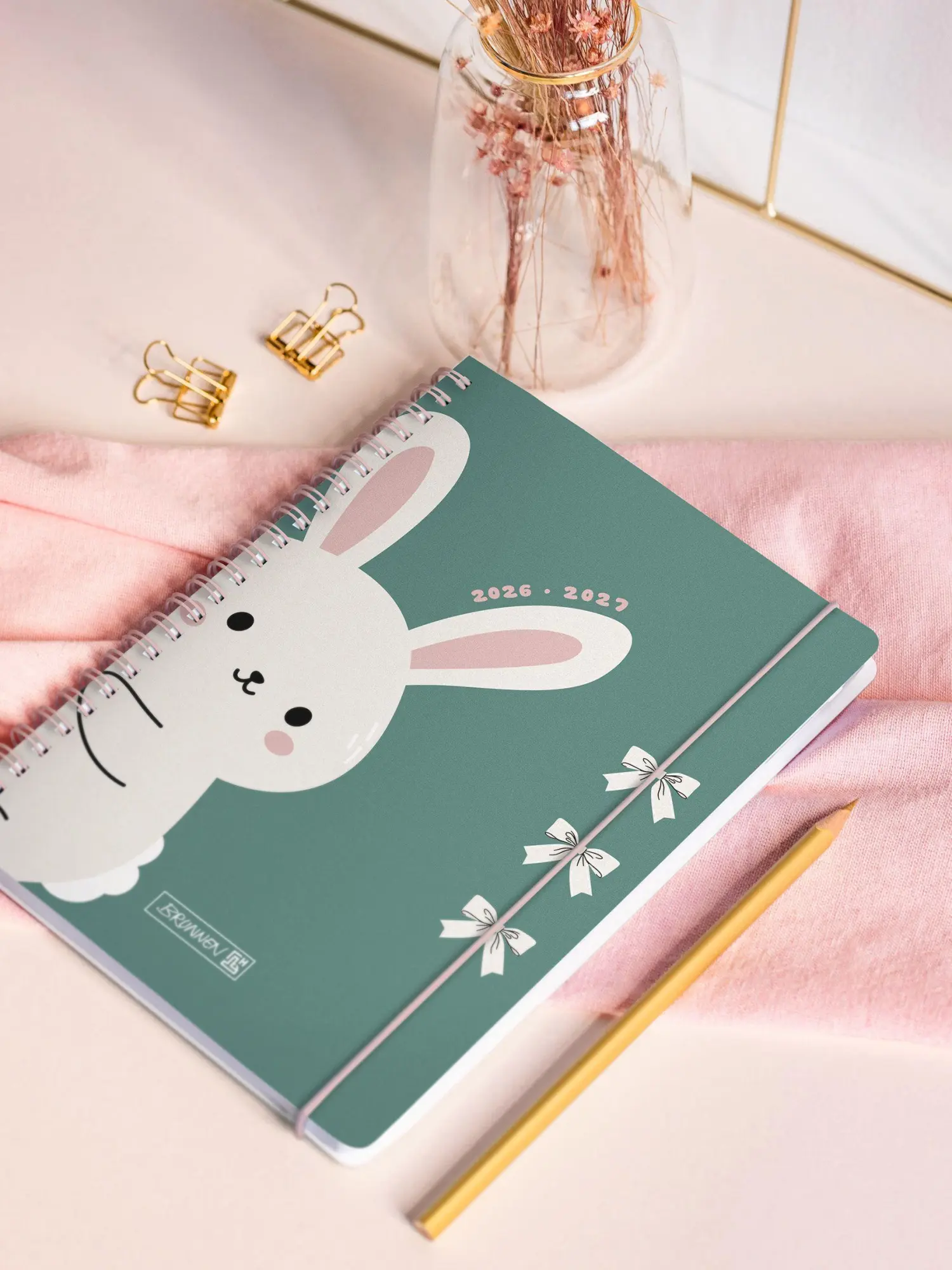 Bild: 4061947156690 | Schülerkalender 2026/2027 "Bunny" A5, Kunststoff | Taschenbuch | 2027
