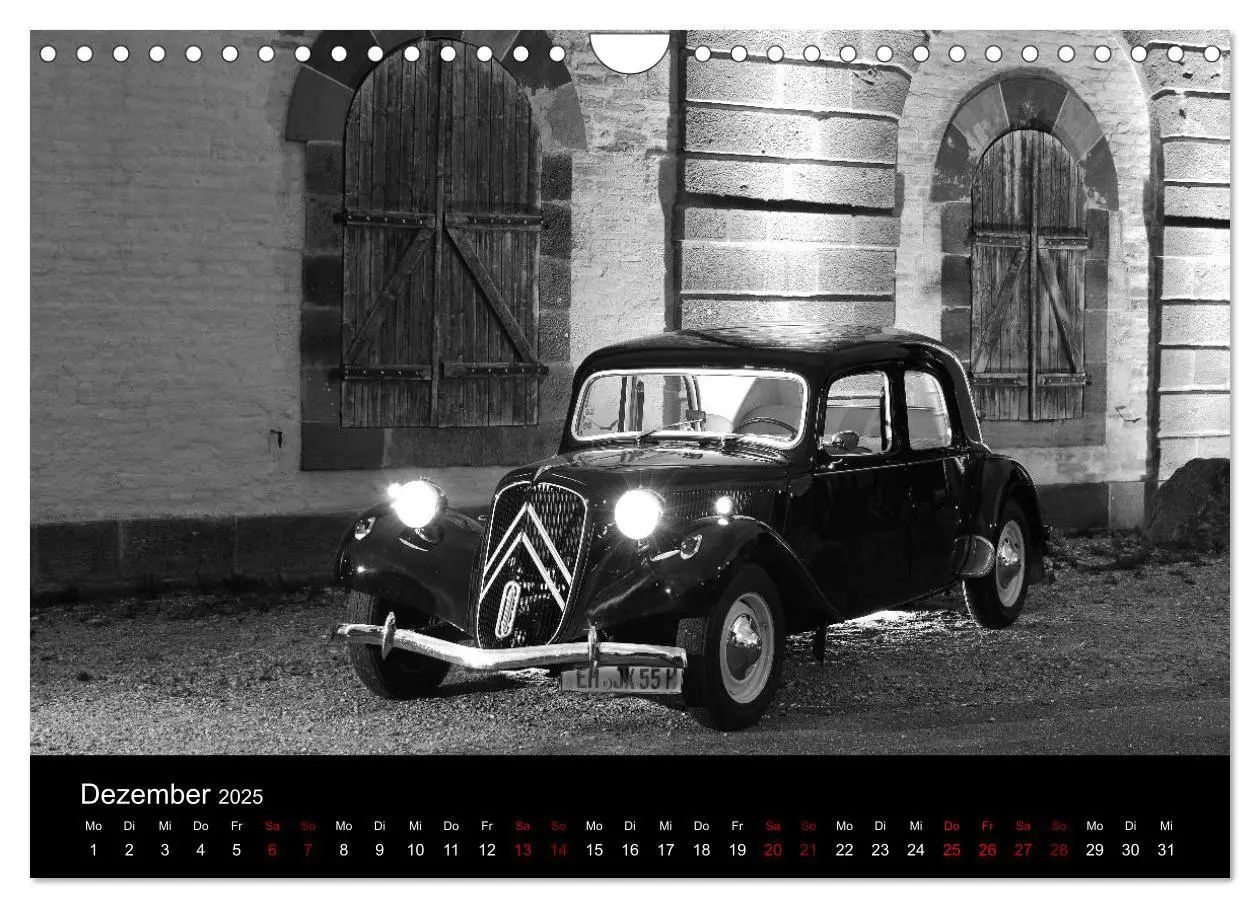 Bild: 9783435437290 | Citroën 11 CV Traction Avant in schwarzweiss (Wandkalender 2025 DIN...