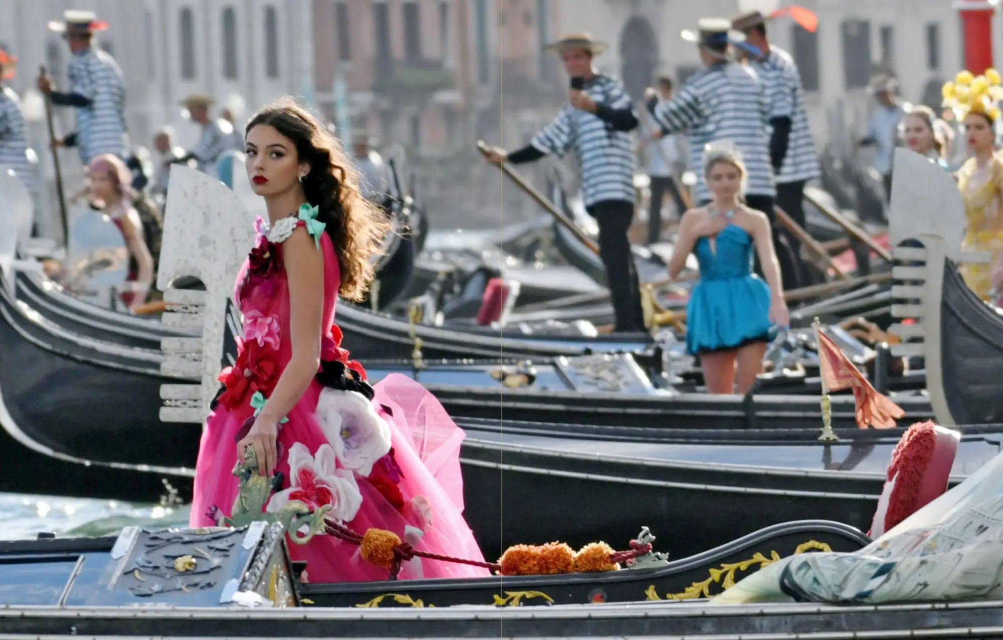 Bild: 9783961717590 | Iconic Runways | Fashion Shows That Made History | Toromanoff (u. a.)