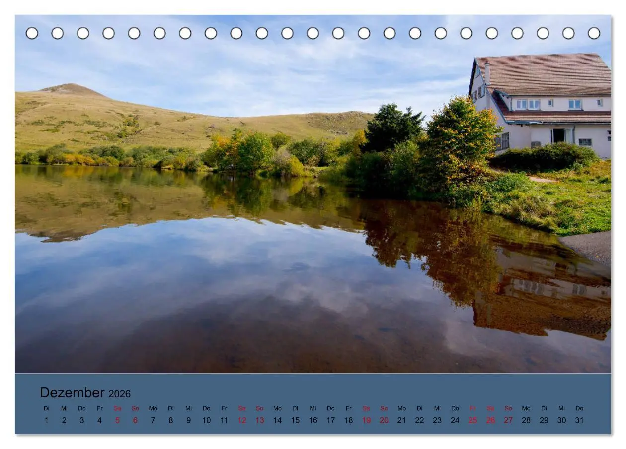 Bild: 9783457937990 | Naturparadies Auvergne (Tischkalender 2026 DIN A5 quer), CALVENDO...