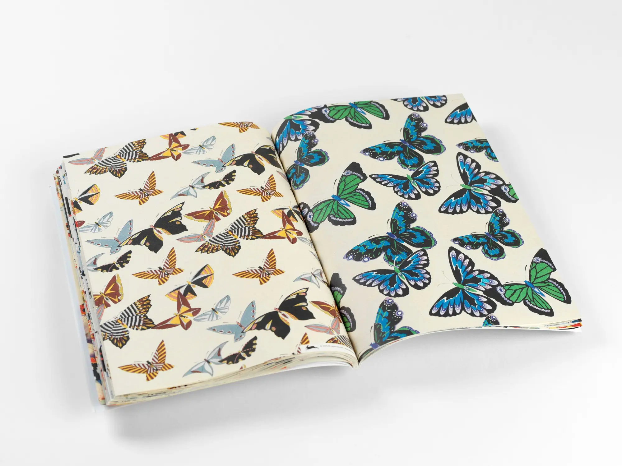 Bild: 9789460091391 | Japanese Butterflies | Gift &amp; Creative Paper Book Vol. 117 | Roojen