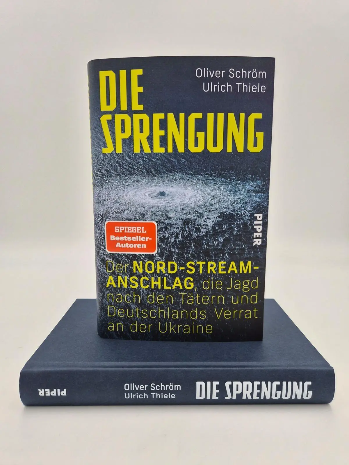 Bild: 9783492075091 | Die Sprengung | Oliver Schröm (u. a.) | Buch | 288 S. | Deutsch | 2026