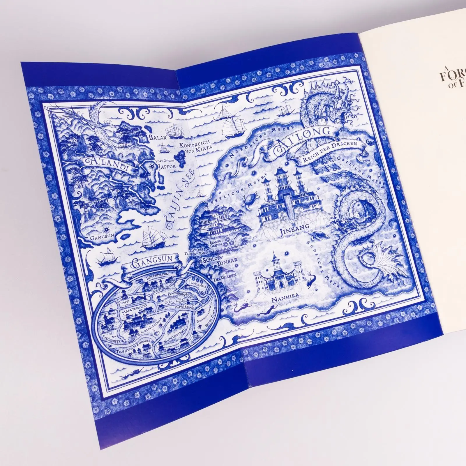 Bild: 9783551586391 | A Forgery of Fate | YA-Fantasy in asiatischem Setting mit Farbschnitt