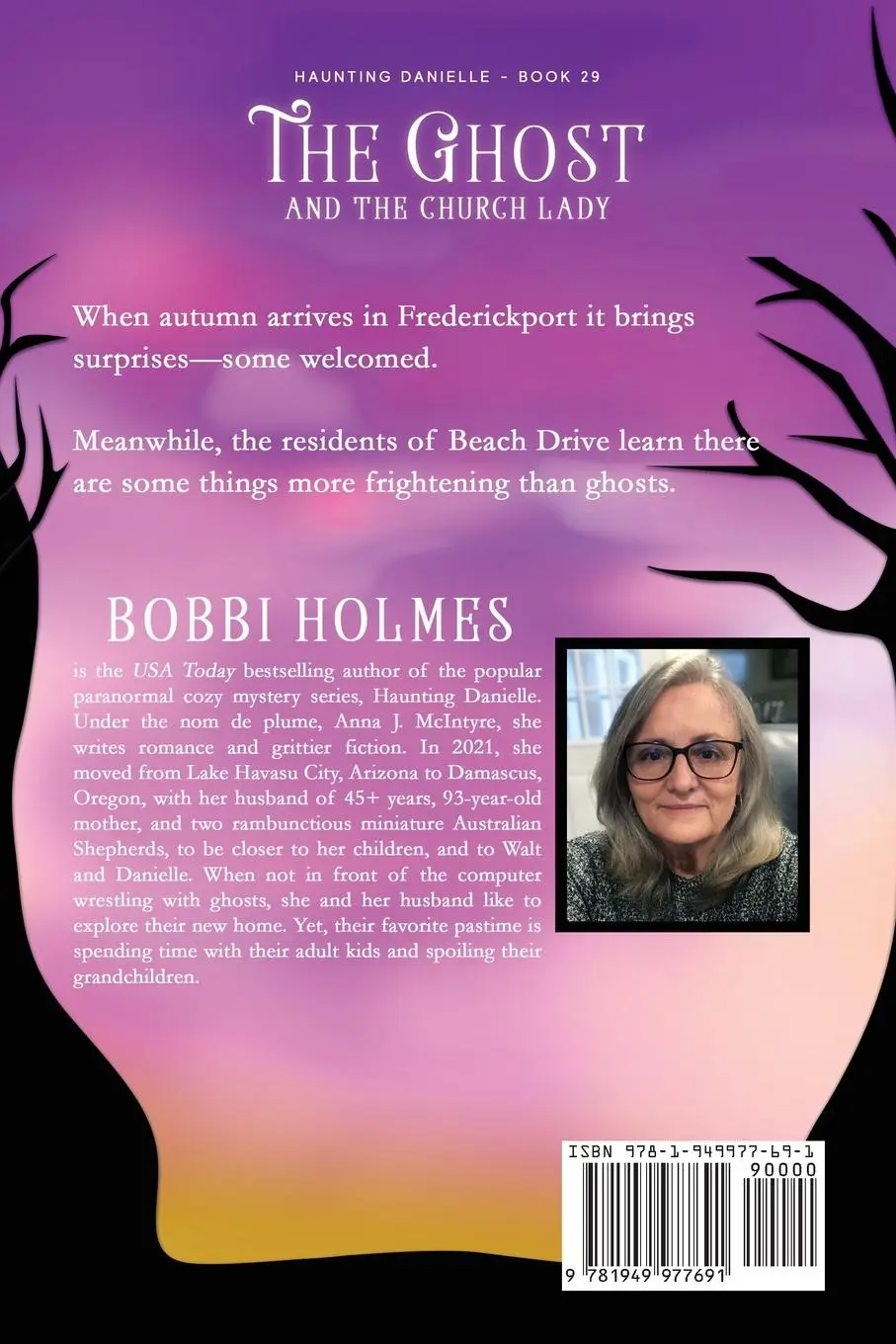 Rückseite: 9781949977691 | The Ghost and the Church Lady | Bobbi Holmes (u. a.) | Taschenbuch