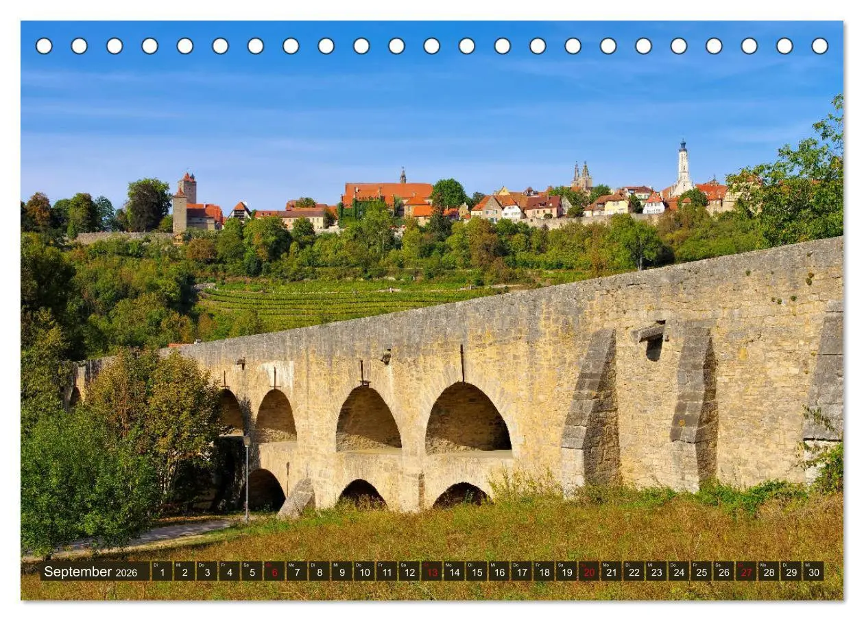 Bild: 9783457929391 | Rothenburg o. d. Tauber - Perle des Taubertales (Tischkalender 2026...