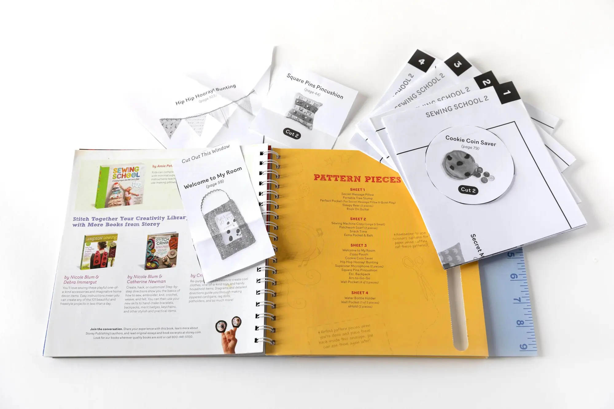 Bild: 9781612120492 | Sewing School (R) 2 | Andria Lisle (u. a.) | Taschenbuch | Englisch