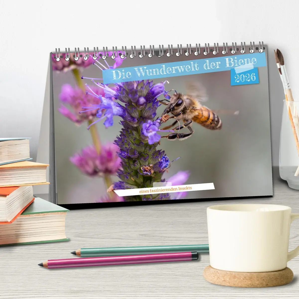 Bild: 9783457480892 | Die Wunderwelt der Biene (Tischkalender 2026 DIN A5 quer), CALVENDO...
