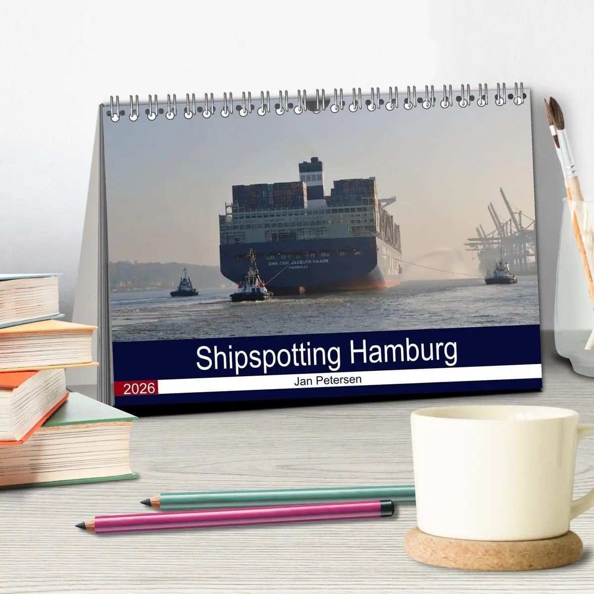 Bild: 9783457601792 | Shipspotting Hamburg (Tischkalender 2026 DIN A5 quer), CALVENDO...