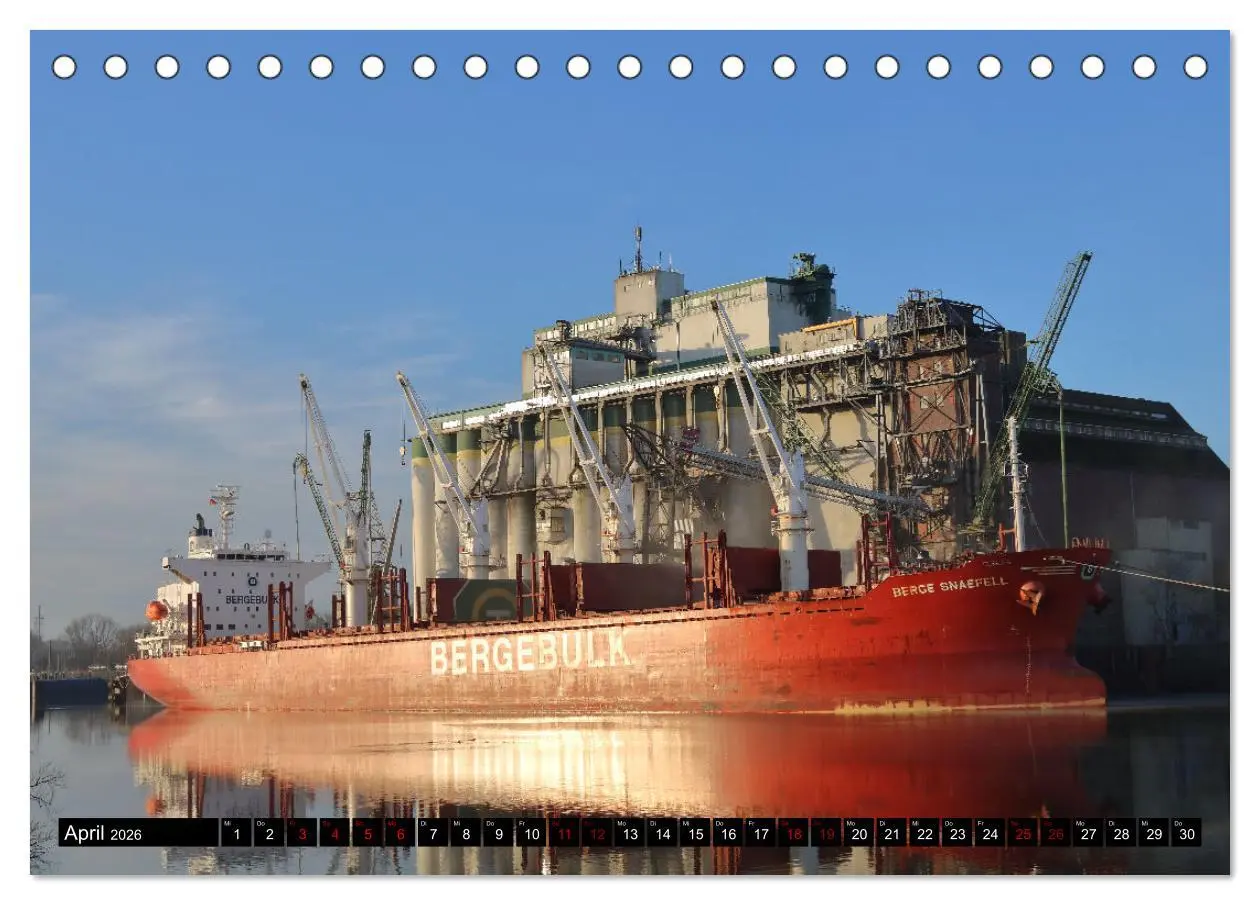 Bild: 9783457601792 | Shipspotting Hamburg (Tischkalender 2026 DIN A5 quer), CALVENDO...