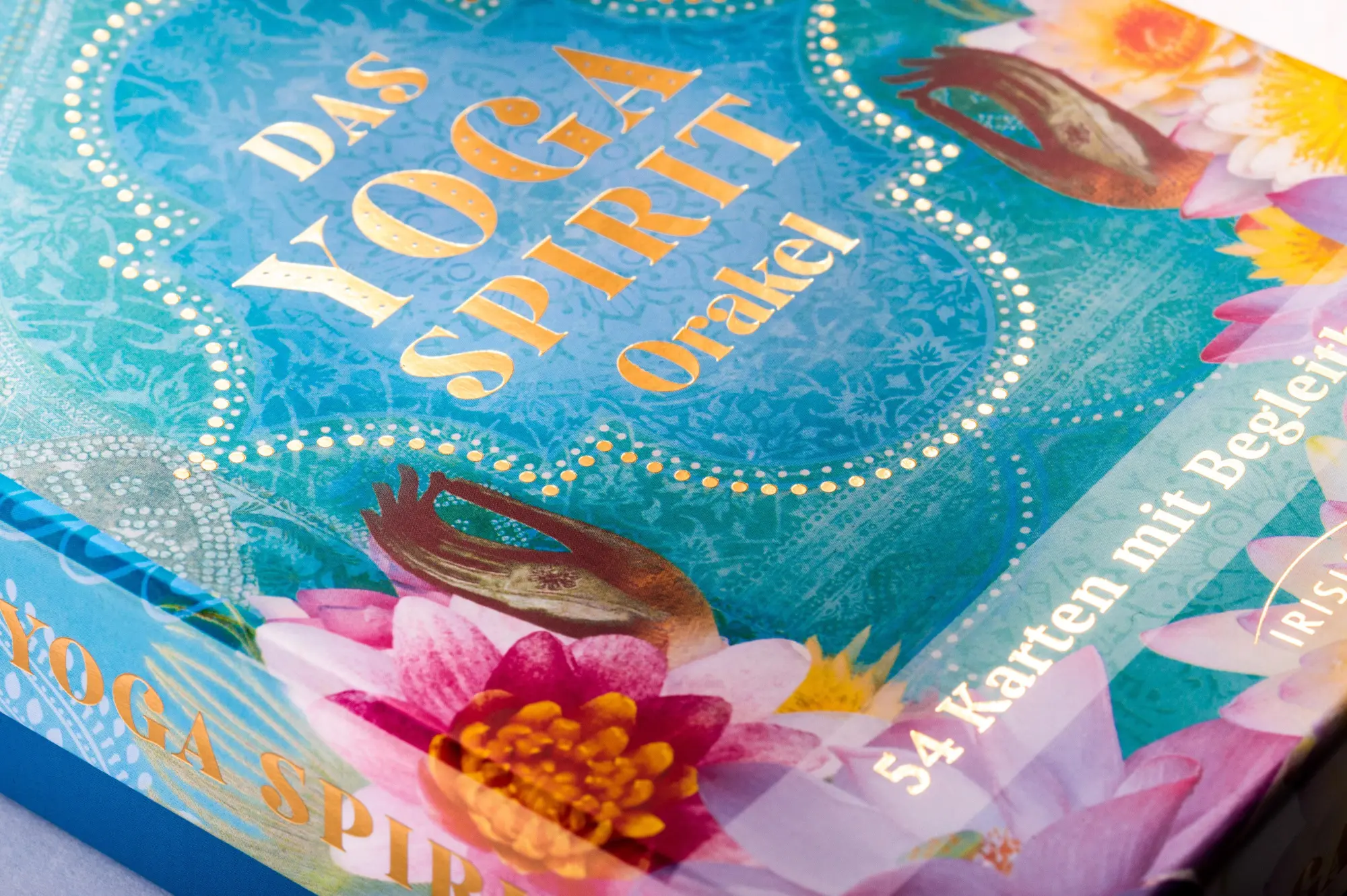 Bild: 4250939900193 | Das Yoga Spirit Orakel | 54 Karten mit Begleitbuch | Ketabi | Box