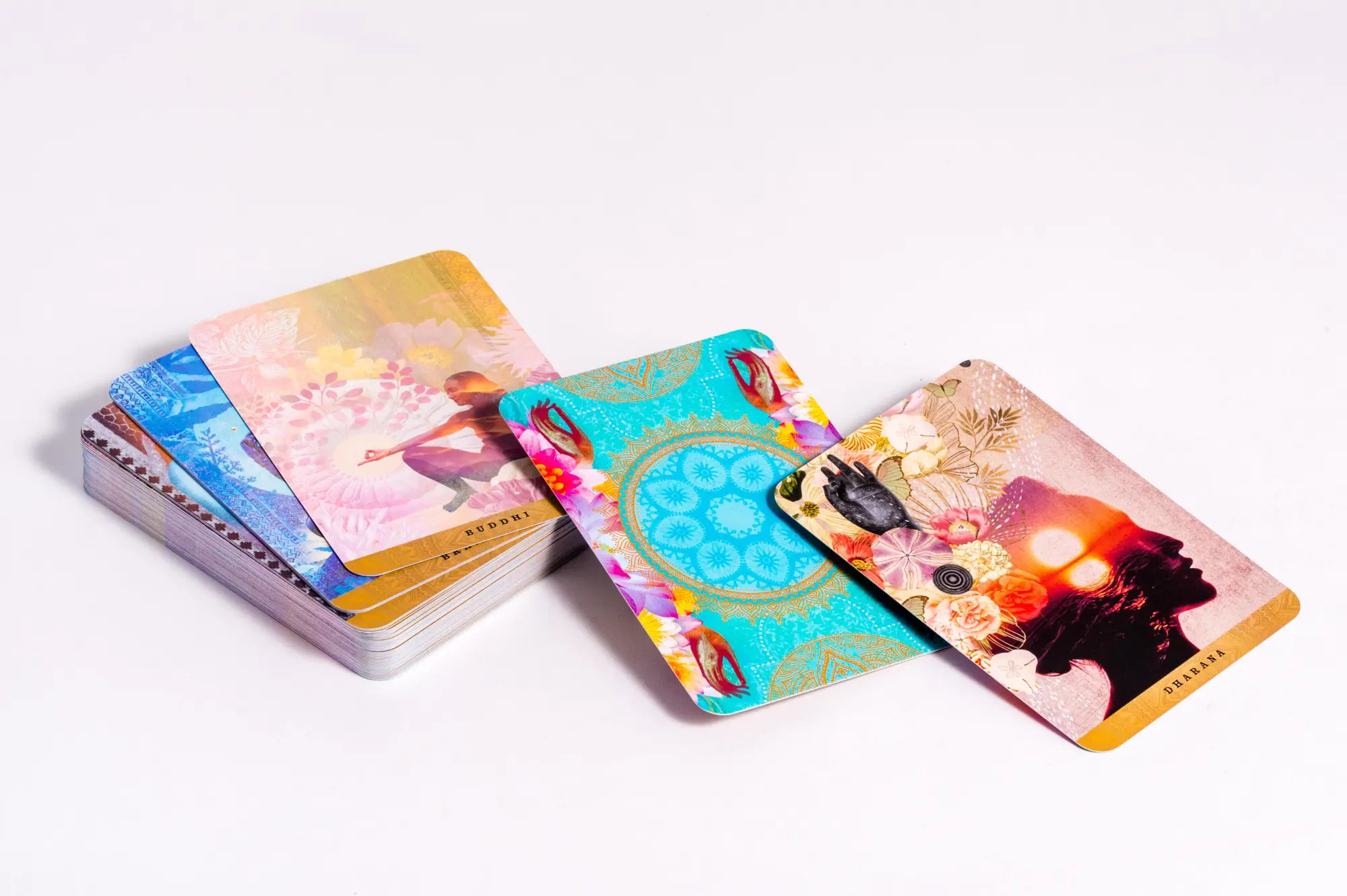 Bild: 4250939900193 | Das Yoga Spirit Orakel | 54 Karten mit Begleitbuch | Ketabi | Box