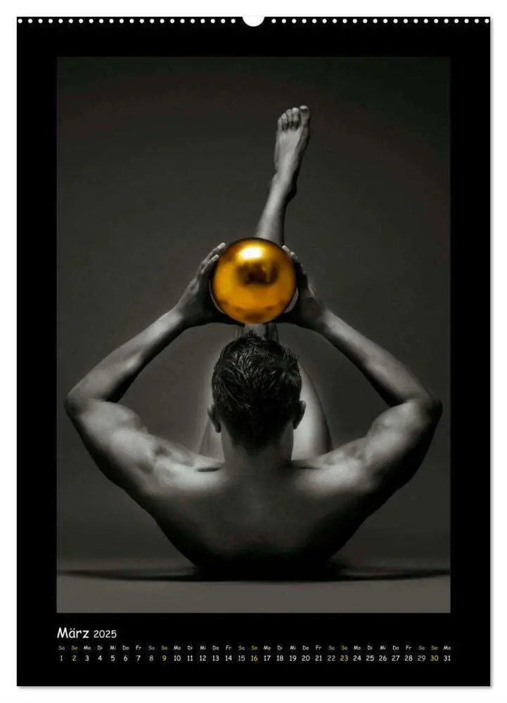 Bild: 9783457034293 | Golden Ball - Männer Akte (Wandkalender 2025 DIN A2 hoch), CALVENDO...