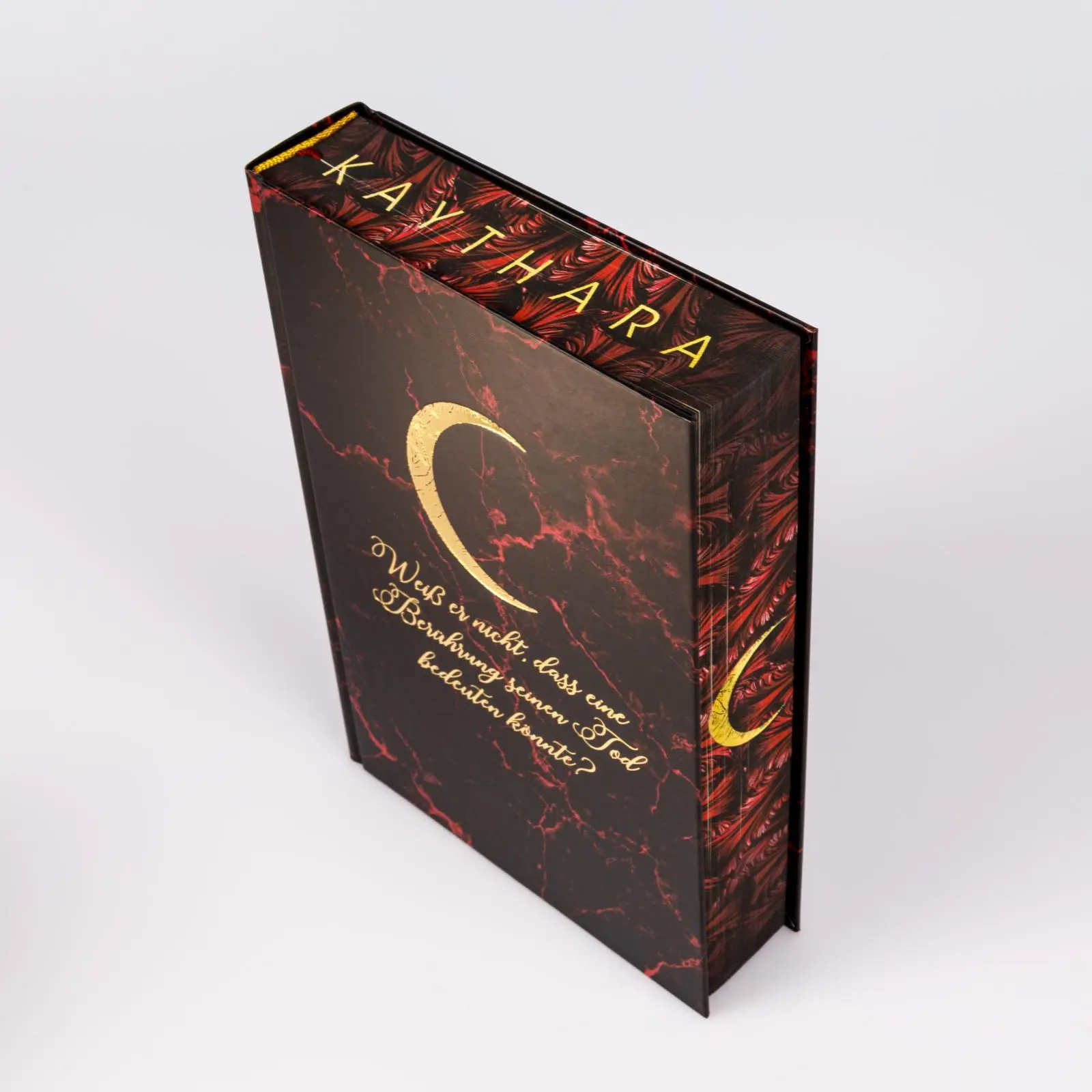 Bild: 9783551585493 | Kingdom of the Black Crescent 1: Touch of Perish | Golden (u. a.)