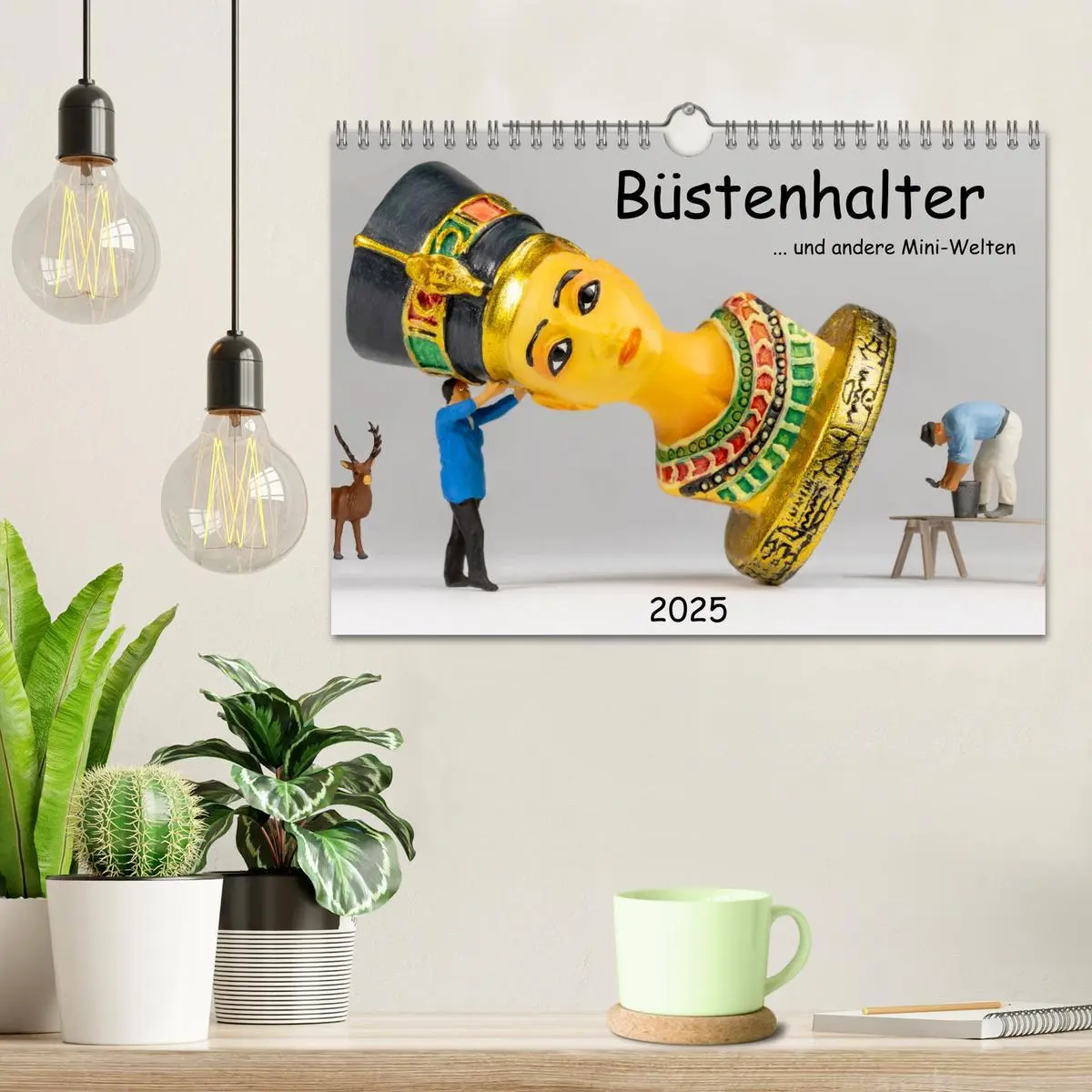 Bild: 9783457166093 | Büstenhalter ... und andere Mini-Welten (Wandkalender 2025 DIN A4...