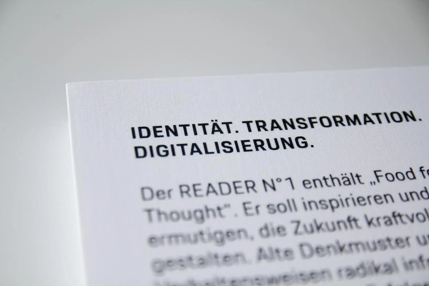 Bild: 9783492059893 | Der Porsche READER N°1 | Food for Thought | Taschenbuch | 176 S.