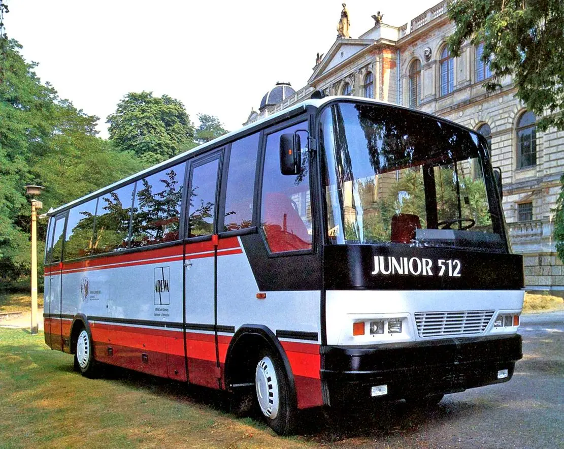 Bild: 9783751611794 | Jahrbuch Omnibusse 2026 | Taschenbuch | 144 S. | Deutsch | 2025