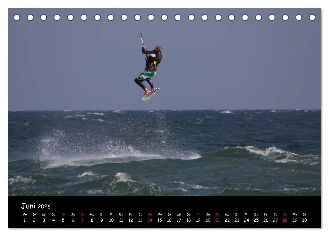 Bild: 9783516113594 | Kitesurfen - Faszination auf dem Wasser (Tischkalender 2026 DIN A5...