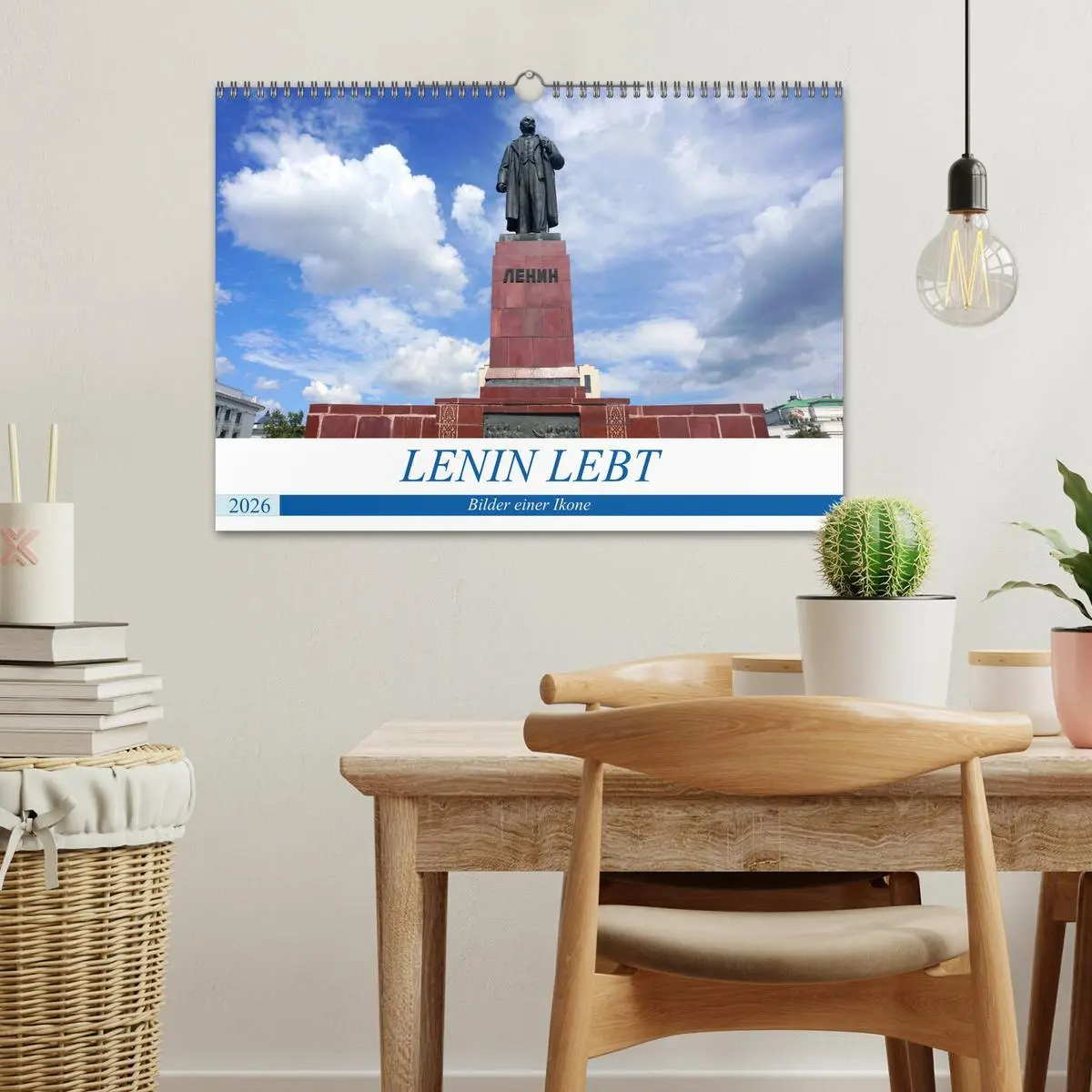 Bild: 9783516044294 | LENIN LEBT - Bilder einer Ikone (Wandkalender 2026 DIN A3 quer),...