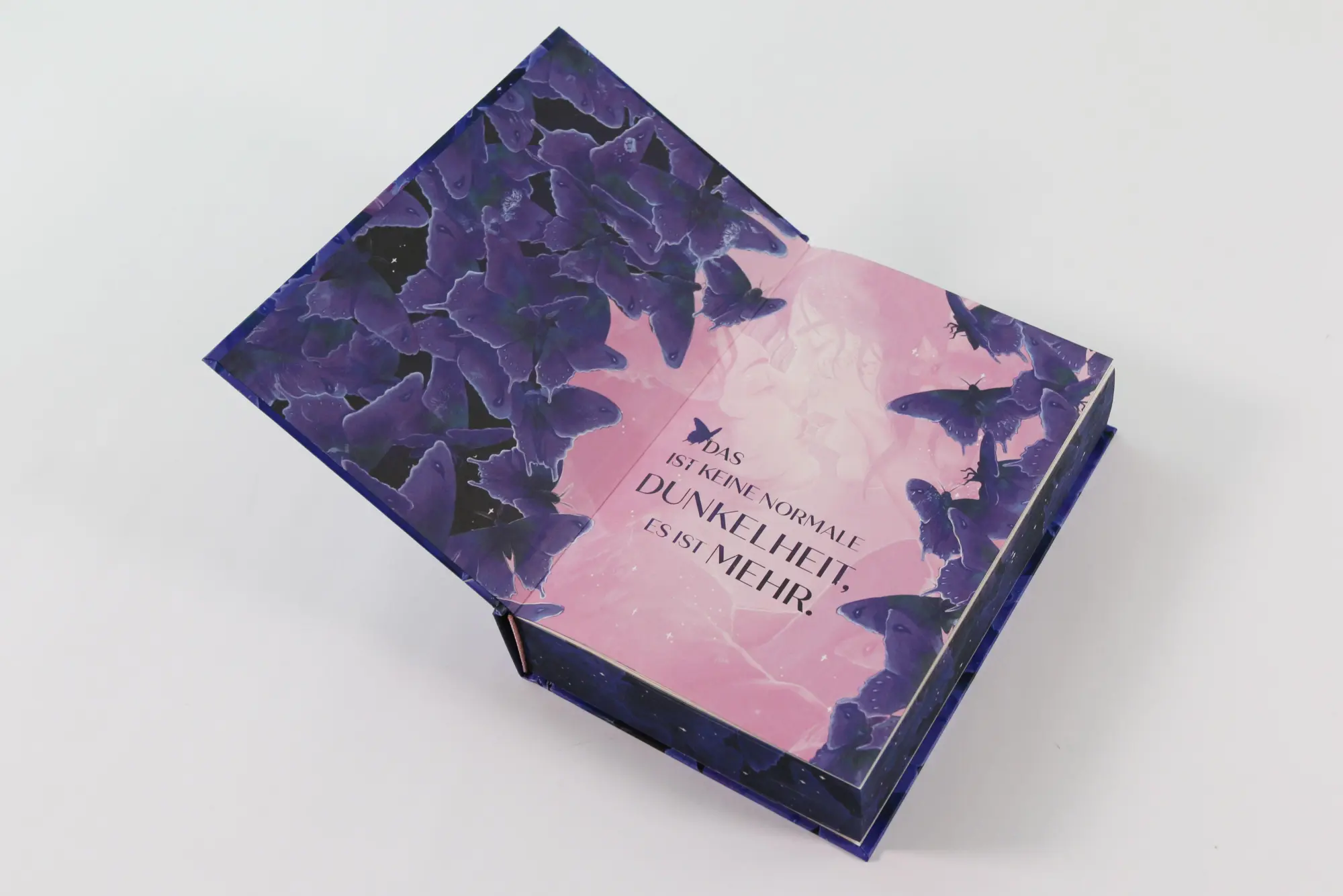 Bild: 9783743225794 | Moth Dark | Kika Hatzopoulou | Buch | 464 S. | Deutsch | 2026