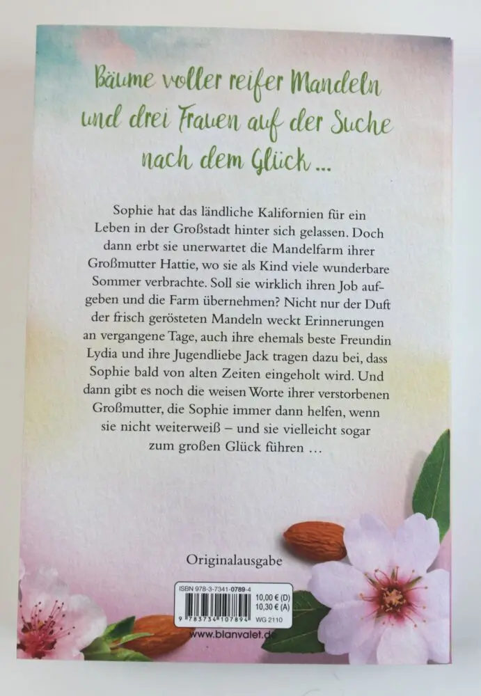 Bild: 9783734107894 | Mandelglück | Roman | Manuela Inusa | Taschenbuch | 448 S. | Deutsch