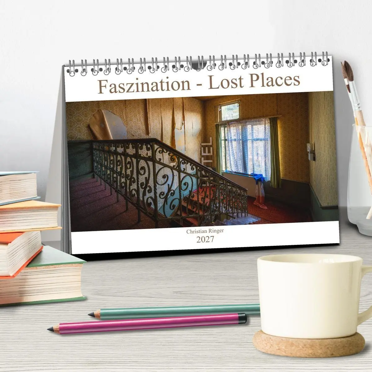 Bild: 9783569588394 | Faszination - Lost Places (Tischkalender 2027 DIN A5 quer),...