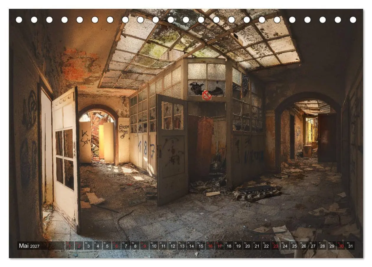 Bild: 9783569588394 | Faszination - Lost Places (Tischkalender 2027 DIN A5 quer),...