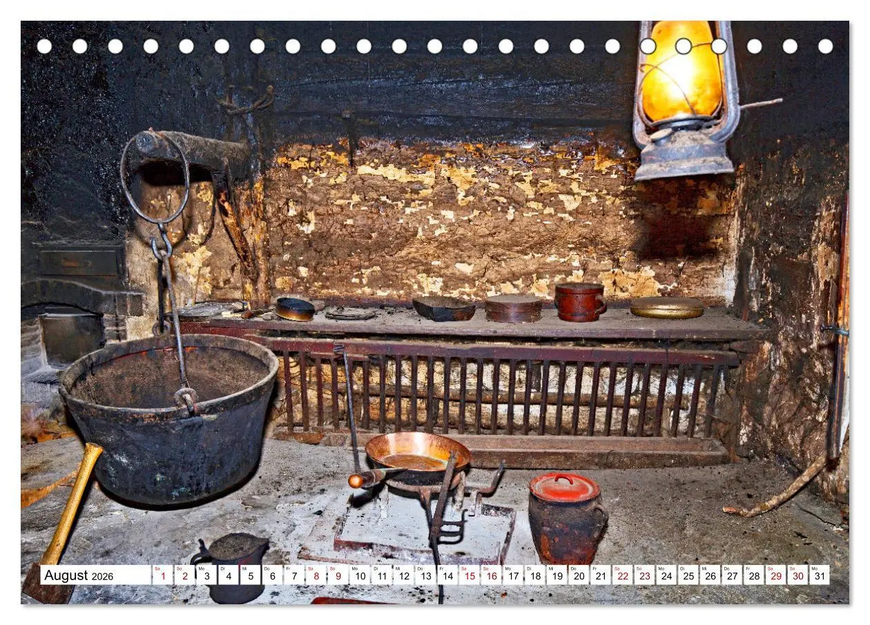 Bild: 9783457401095 | Tiroler Bauernhöfe Mal urig, mal feudal (Tischkalender 2026 DIN A5...