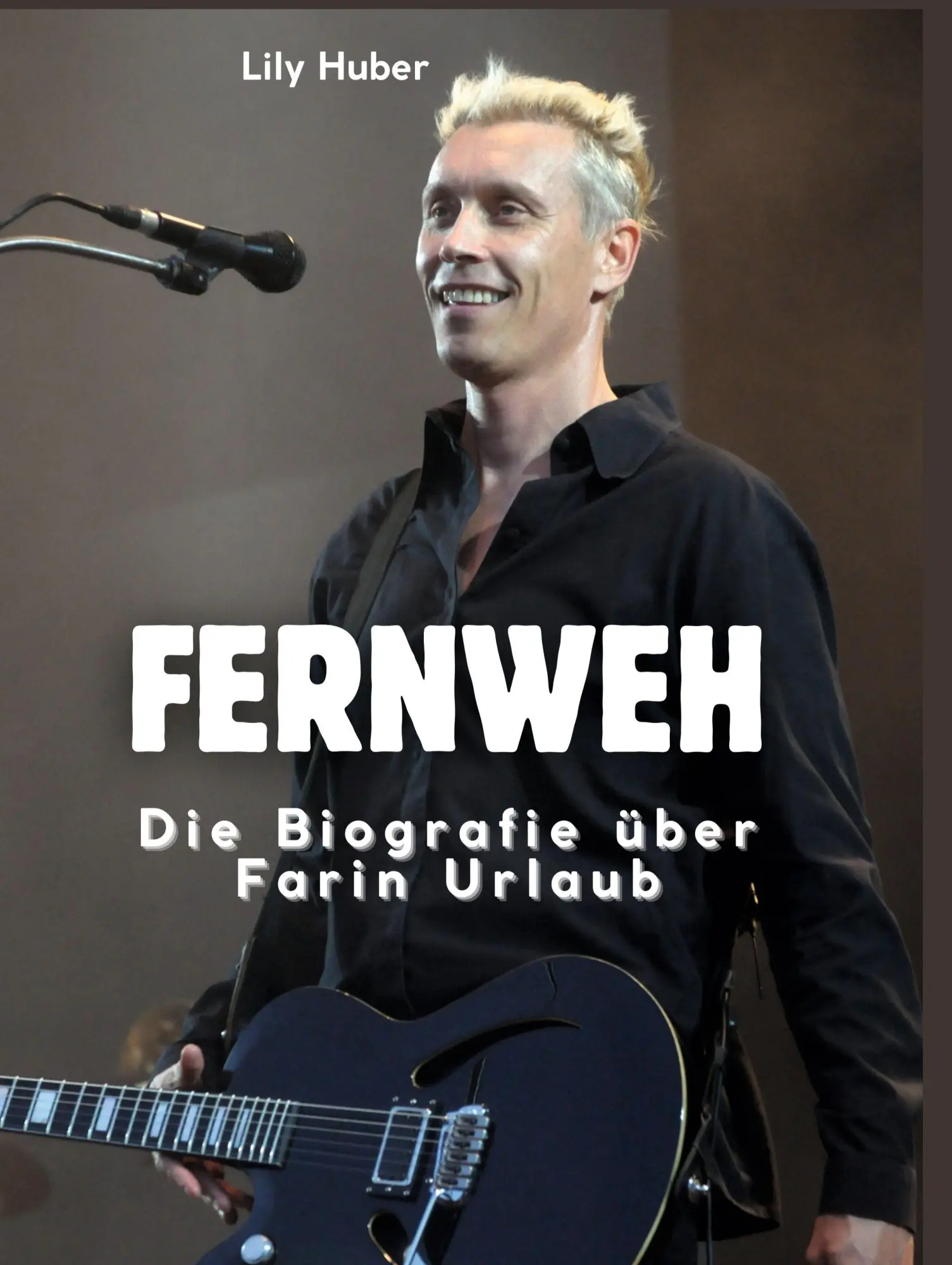 Cover: 9783695303595 | Fernweh | Die Biografie über Farin Urlaub | Lily Huber | Buch | 86 S.