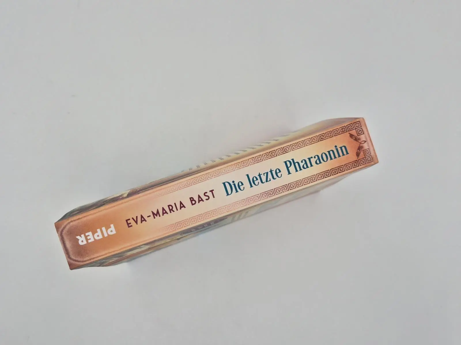 Bild: 9783492066495 | Die letzte Pharaonin | Eva-Maria Bast | Taschenbuch | 384 S. | Deutsch
