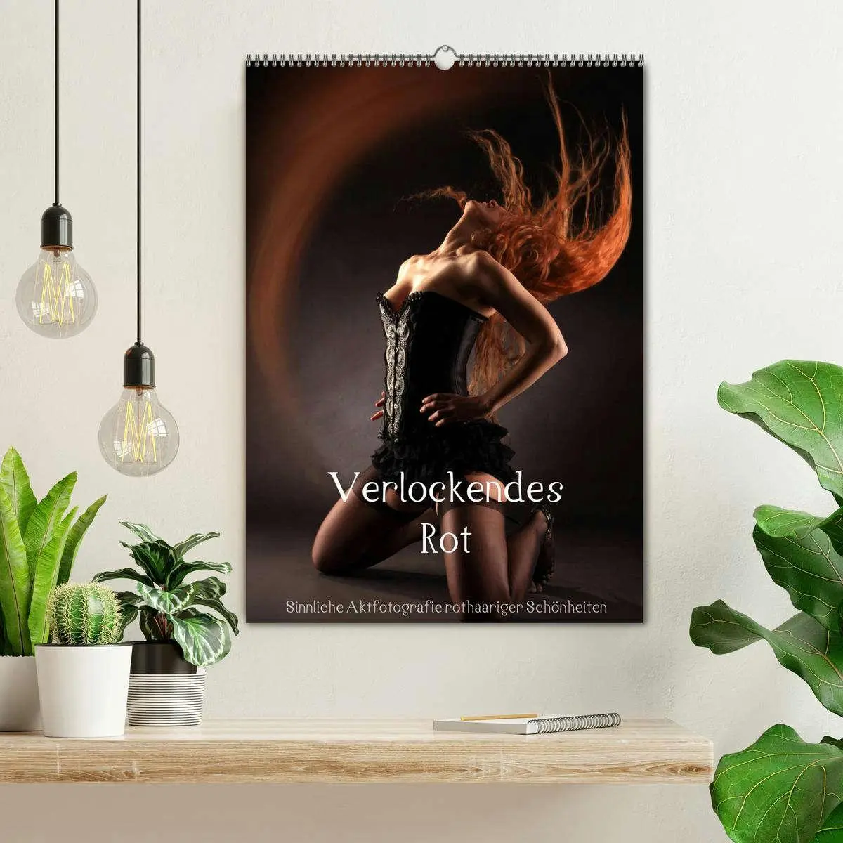 Bild: 9783457266595 | Verlockendes Rot (Wandkalender 2026 DIN A2 hoch), CALVENDO...