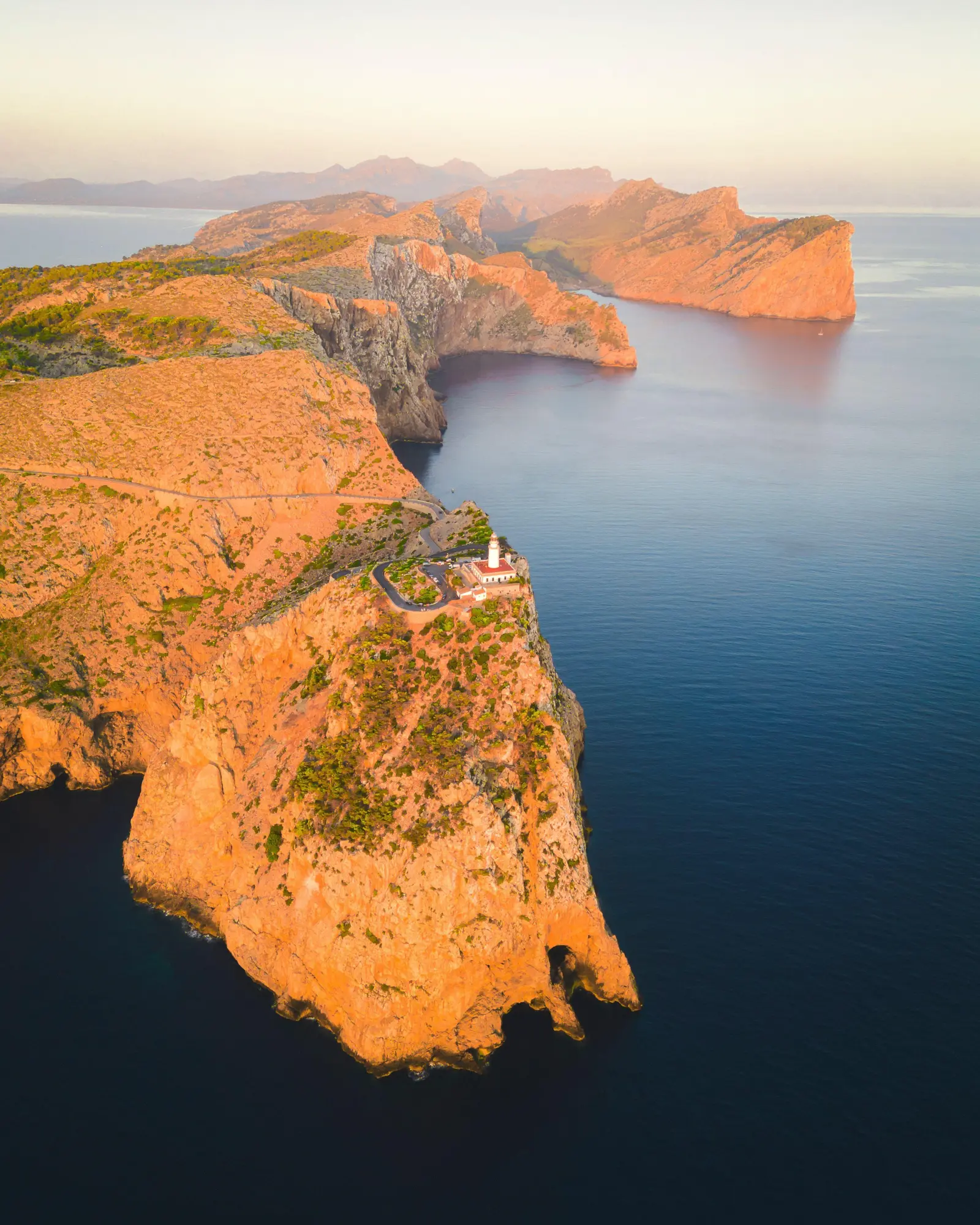 Bild: 9783734328695 | Spanien - 300 ultimative Reiseideen | Katharina Jahn | Taschenbuch