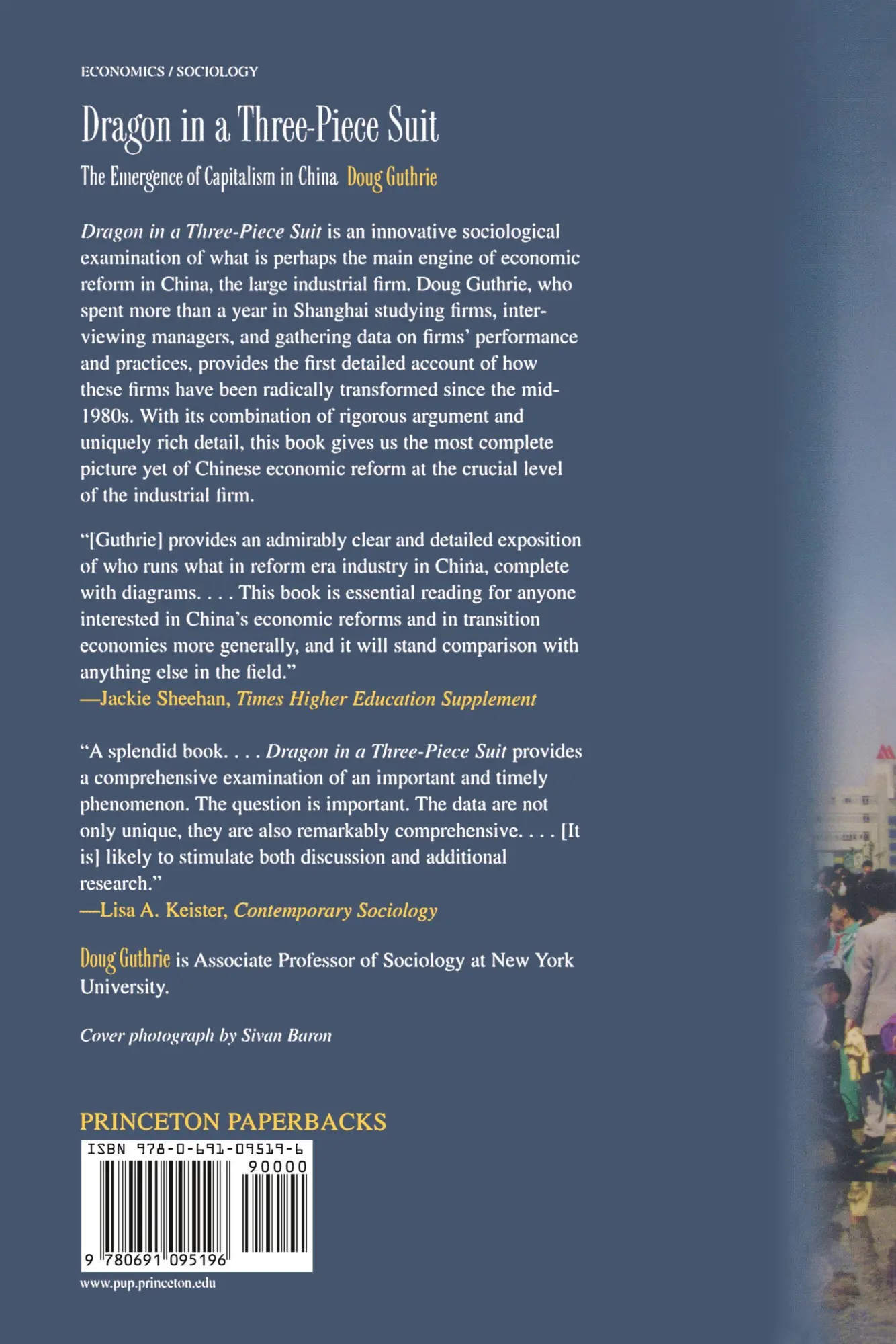 Rückseite: 9780691095196 | Dragon in a Three-Piece Suit | The Emergence of Capitalism in China