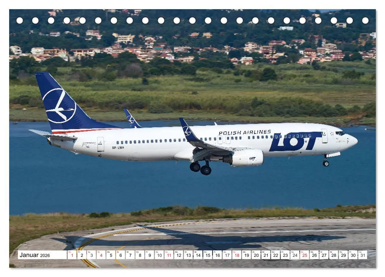 Bild: 9783457685396 | Flugzeuge auf Korfu (Tischkalender 2026 DIN A5 quer), CALVENDO...