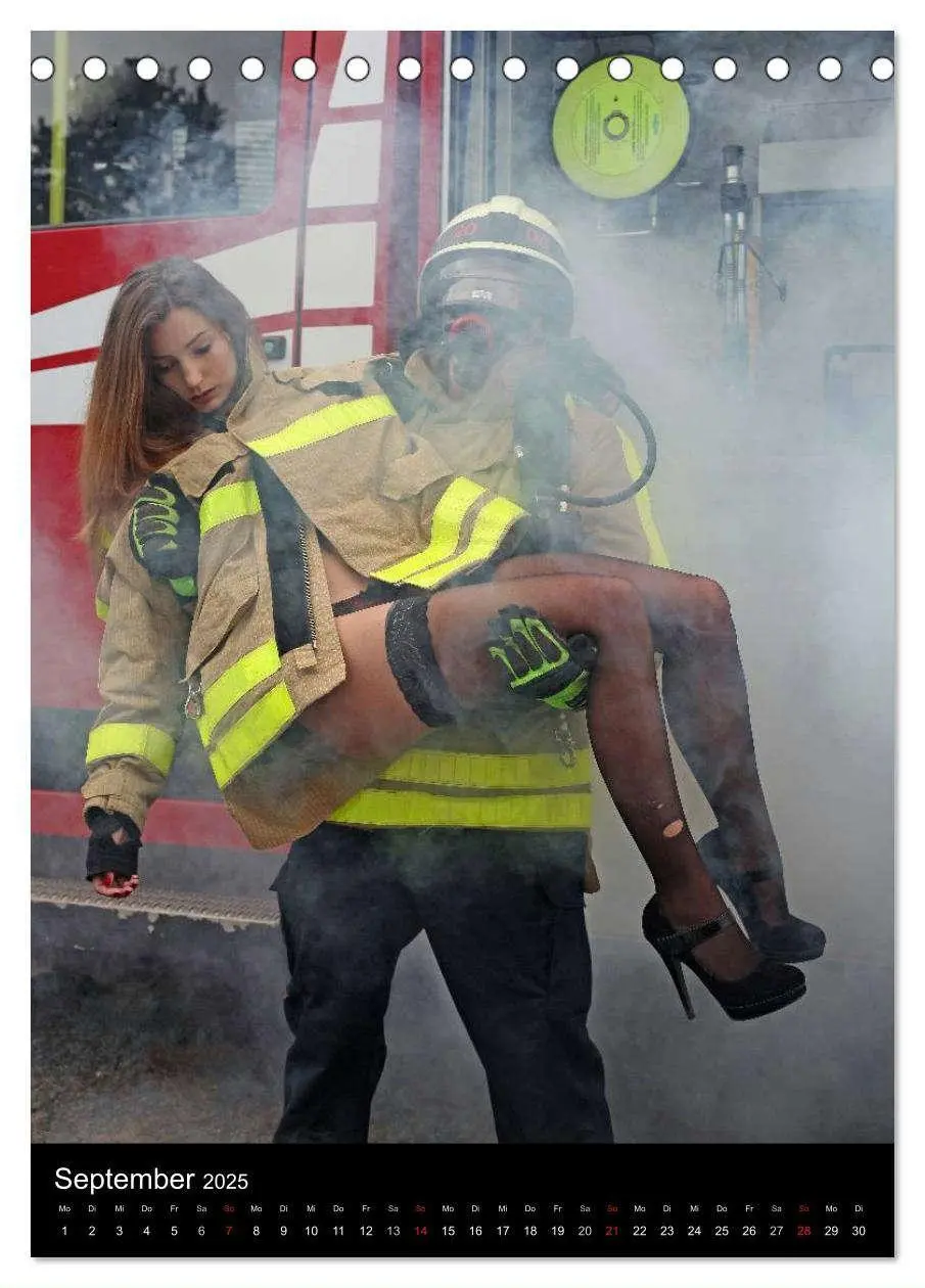 Bild: 9783457077696 | Feuerwehrkalender - Erotische Fotografien von Thomas Siepmann...