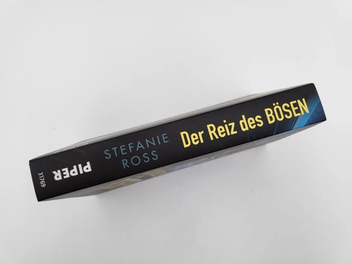 Autor: 9783492317696 | Der Reiz des Bösen | Stefanie Ross | Taschenbuch | 432 S. | Deutsch