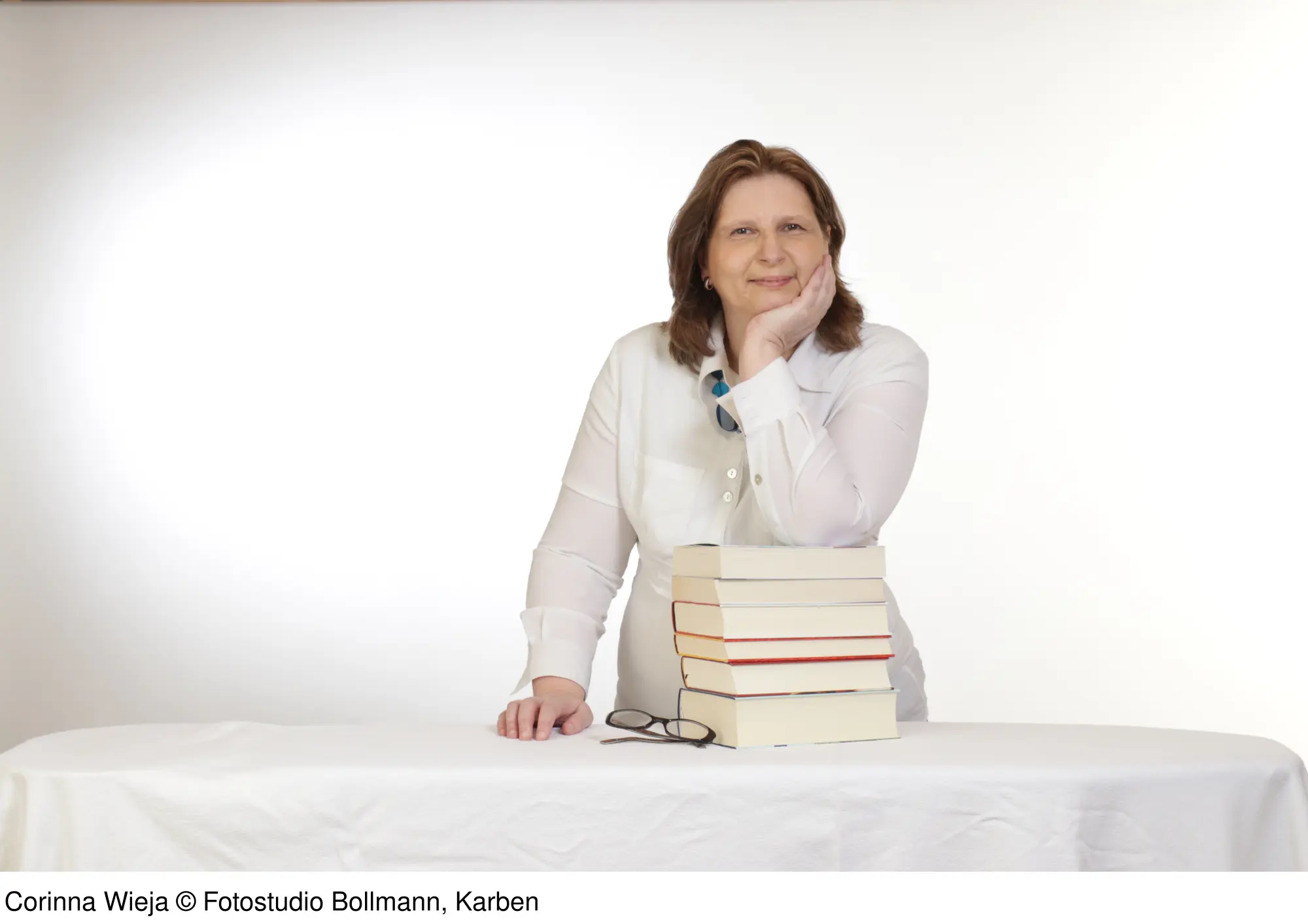 Cover: 9783736317796 | Die Rebellinnen von Oxford - Unbeugsam | Evie Dunmore | Taschenbuch