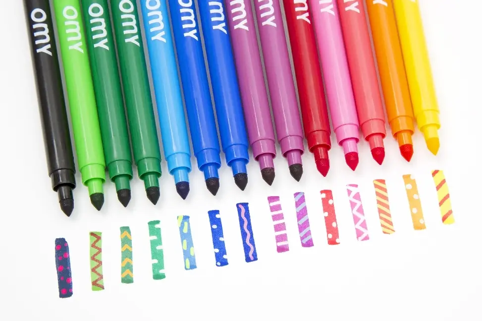 Bild: 3760235518196 | 16 Feltpens Magics | Französisch | 2018 | OMY | EAN 3760235518196