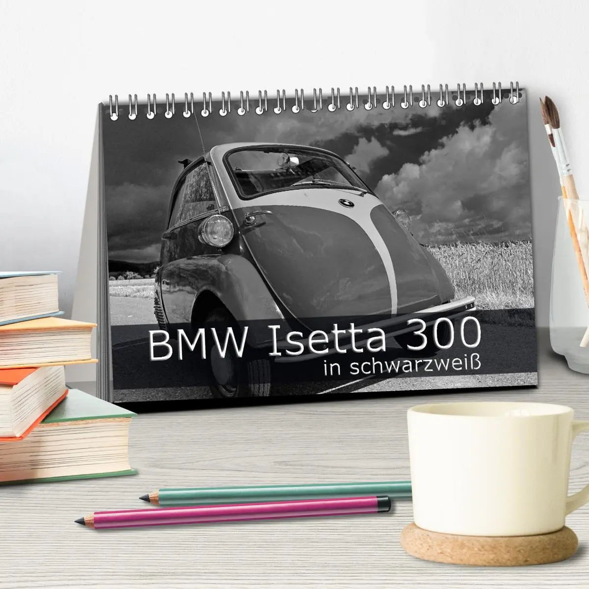 Bild: 9783516043297 | BMW Isetta 300 in schwarzweiß (Tischkalender 2026 DIN A5 quer),...