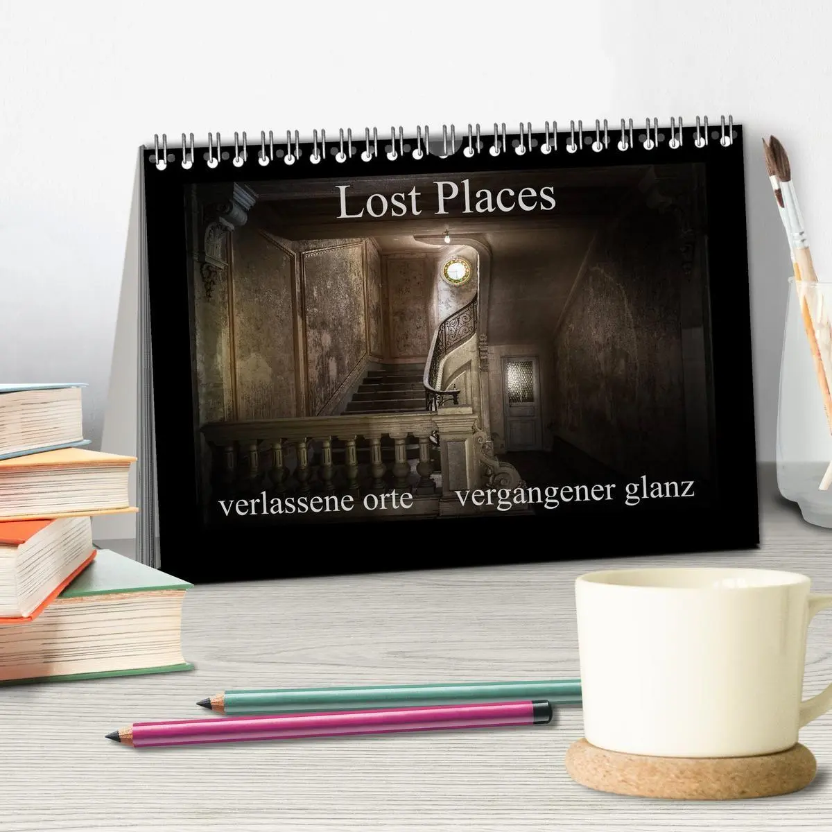 Bild: 9783569894297 | Lost Places - verlassene Orte vergangener Glanz (Tischkalender 2027...