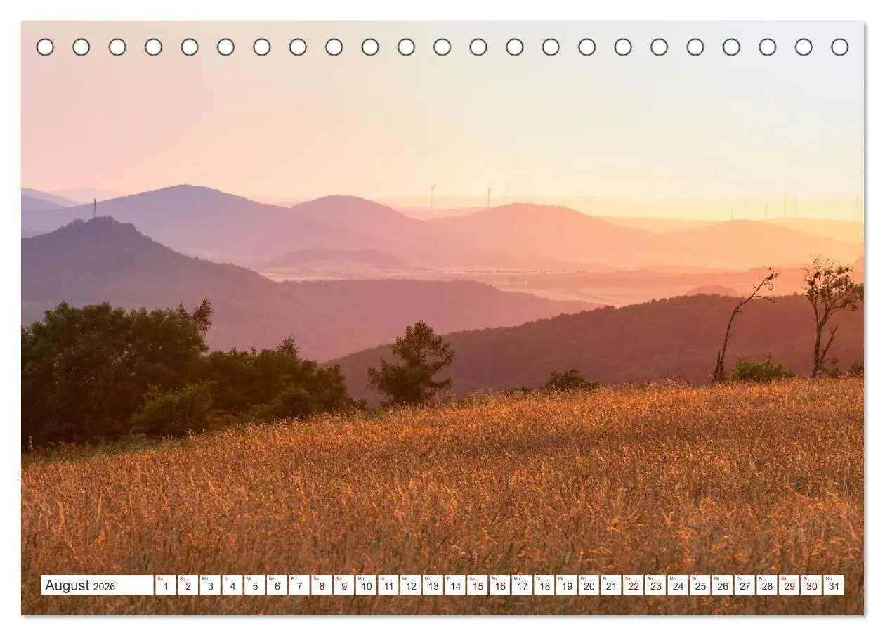 Bild: 9783516667097 | Die RHÖN: Faszinierende Berge und lebendige Bäche (Tischkalender...