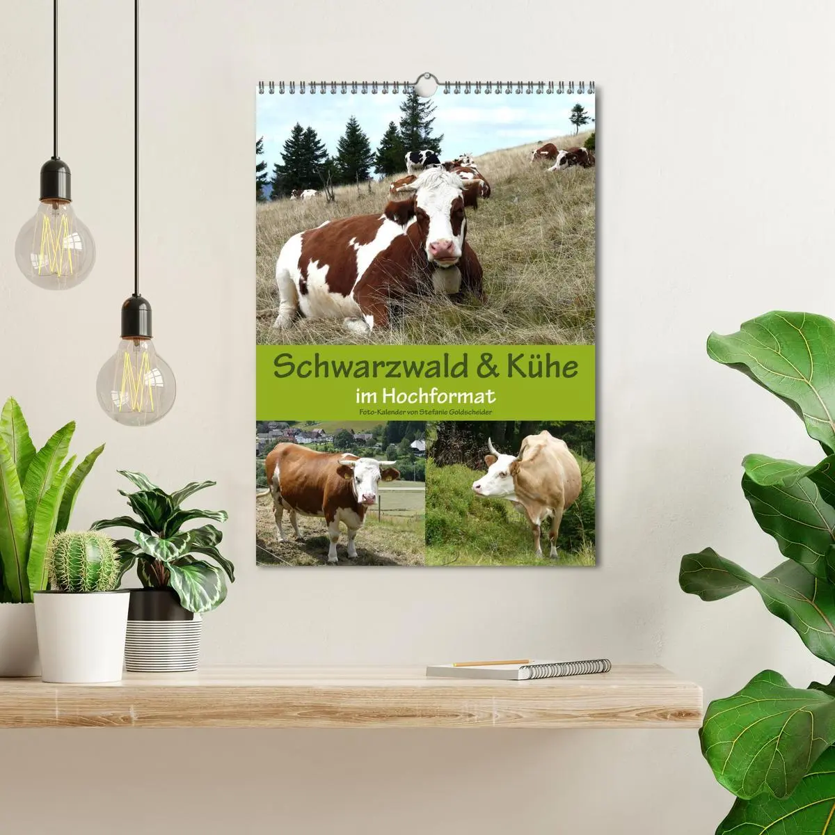 Bild: 9783516438697 | Schwarzwald und Kühe im Hochformat (Wandkalender 2026 DIN A3 hoch),...
