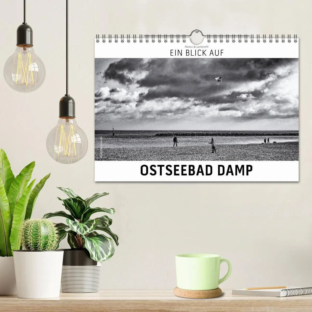 Bild: 9783457900598 | Ein Blick auf Ostseebad Damp (Wandkalender 2026 DIN A4 quer),...
