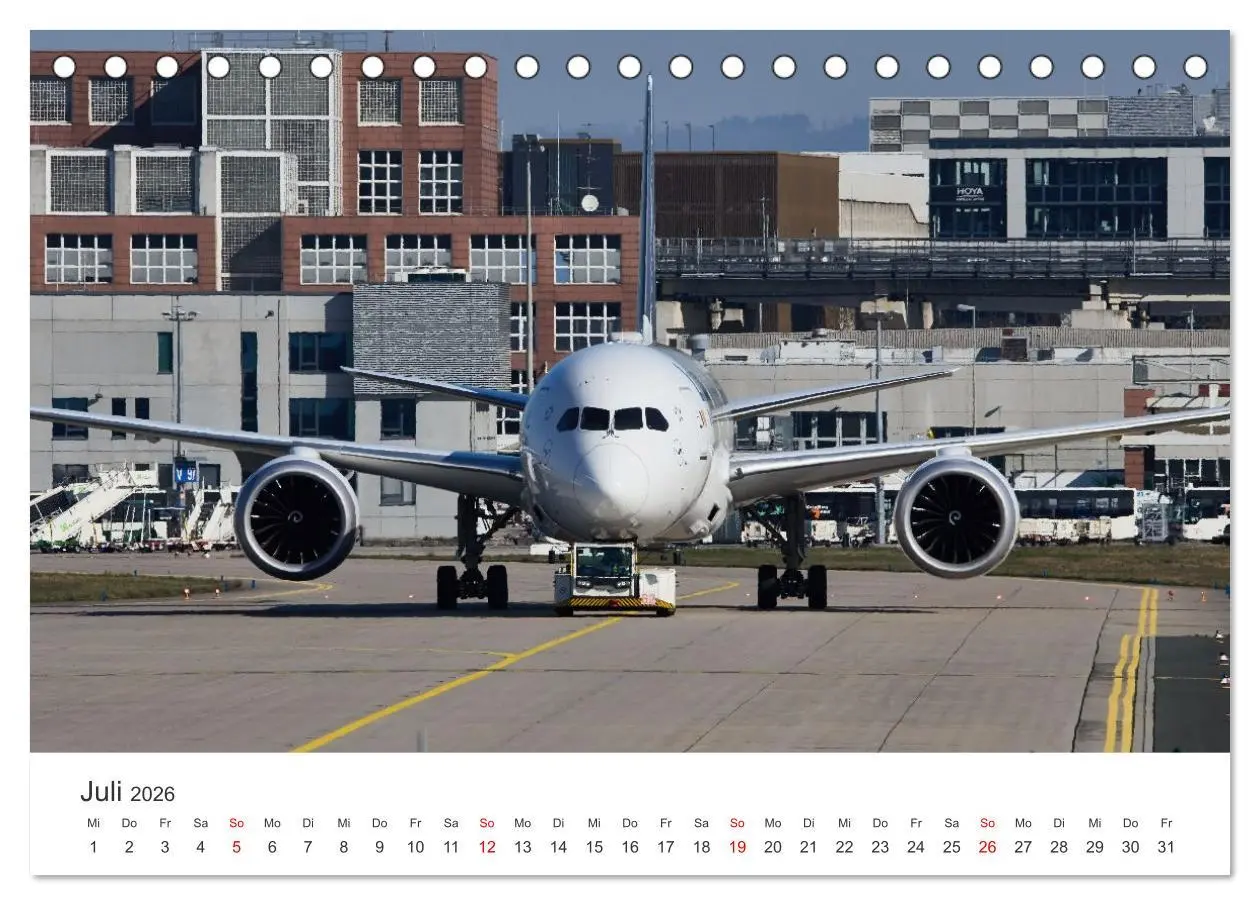 Bild: 9783457801598 | Frankfurt Airport - EDDF (Tischkalender 2026 DIN A5 quer), CALVENDO...