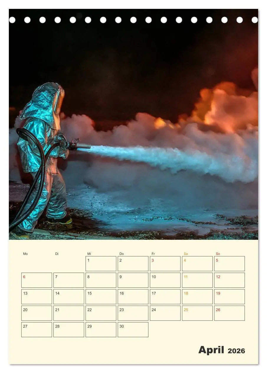 Bild: 9783516426298 | Feuerwehr - selbstloser Dienst weltweit (Tischkalender 2026 DIN A5...