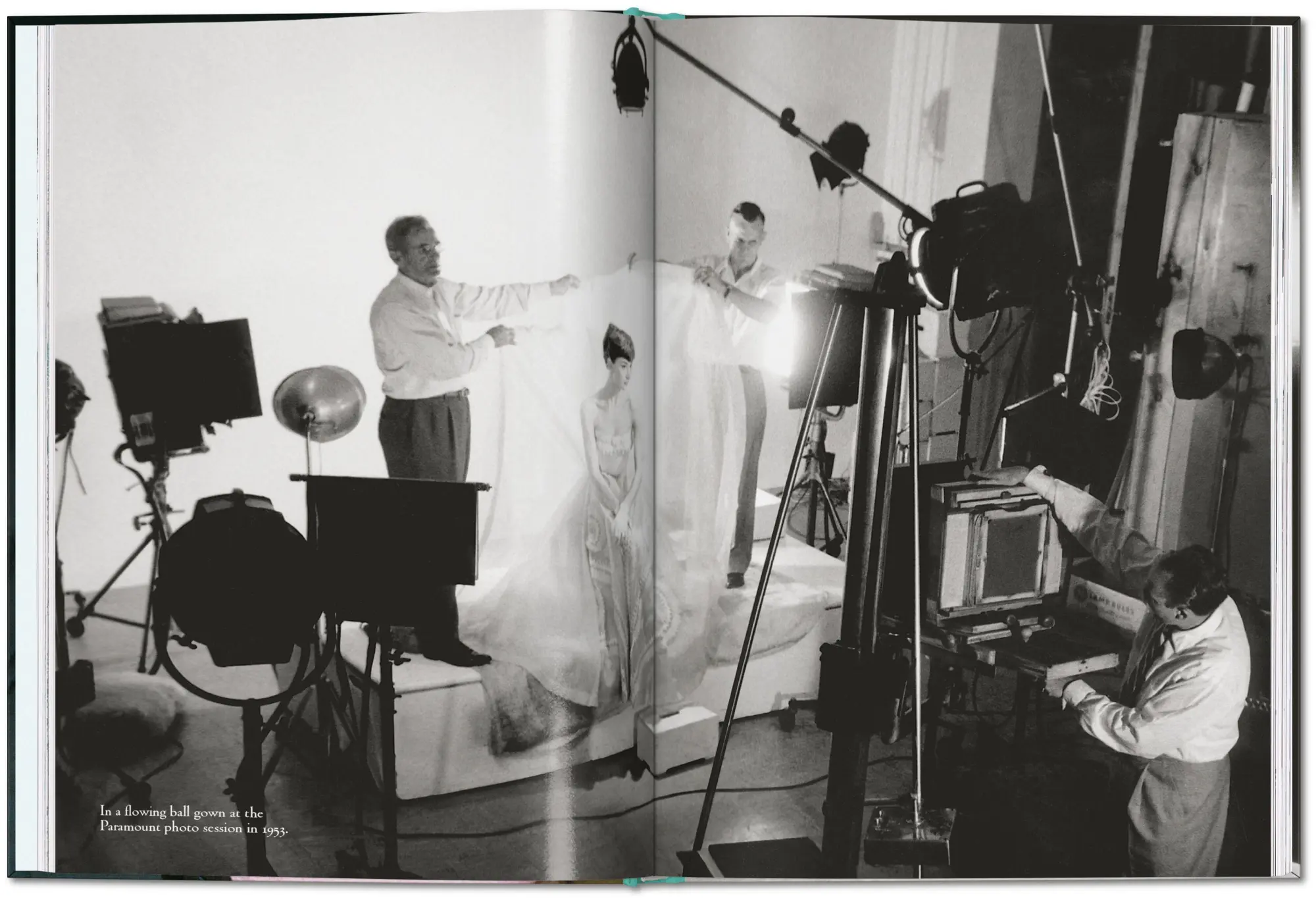 Bild: 9783836597098 | Bob Willoughby | Audrey Hepburn. Photographs 1953-1966 | Willoughby