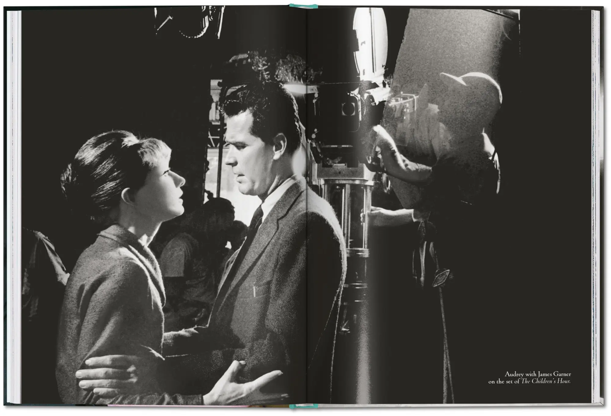 Bild: 9783836597098 | Bob Willoughby | Audrey Hepburn. Photographs 1953-1966 | Willoughby