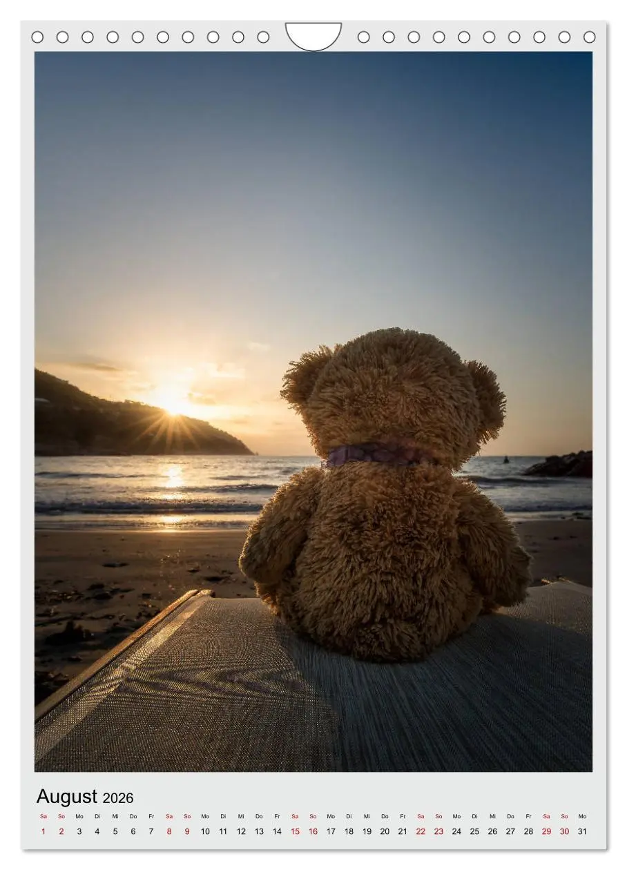 Bild: 9783516409598 | Travelling Teddy in Europa (Wandkalender 2026 DIN A4 hoch),...
