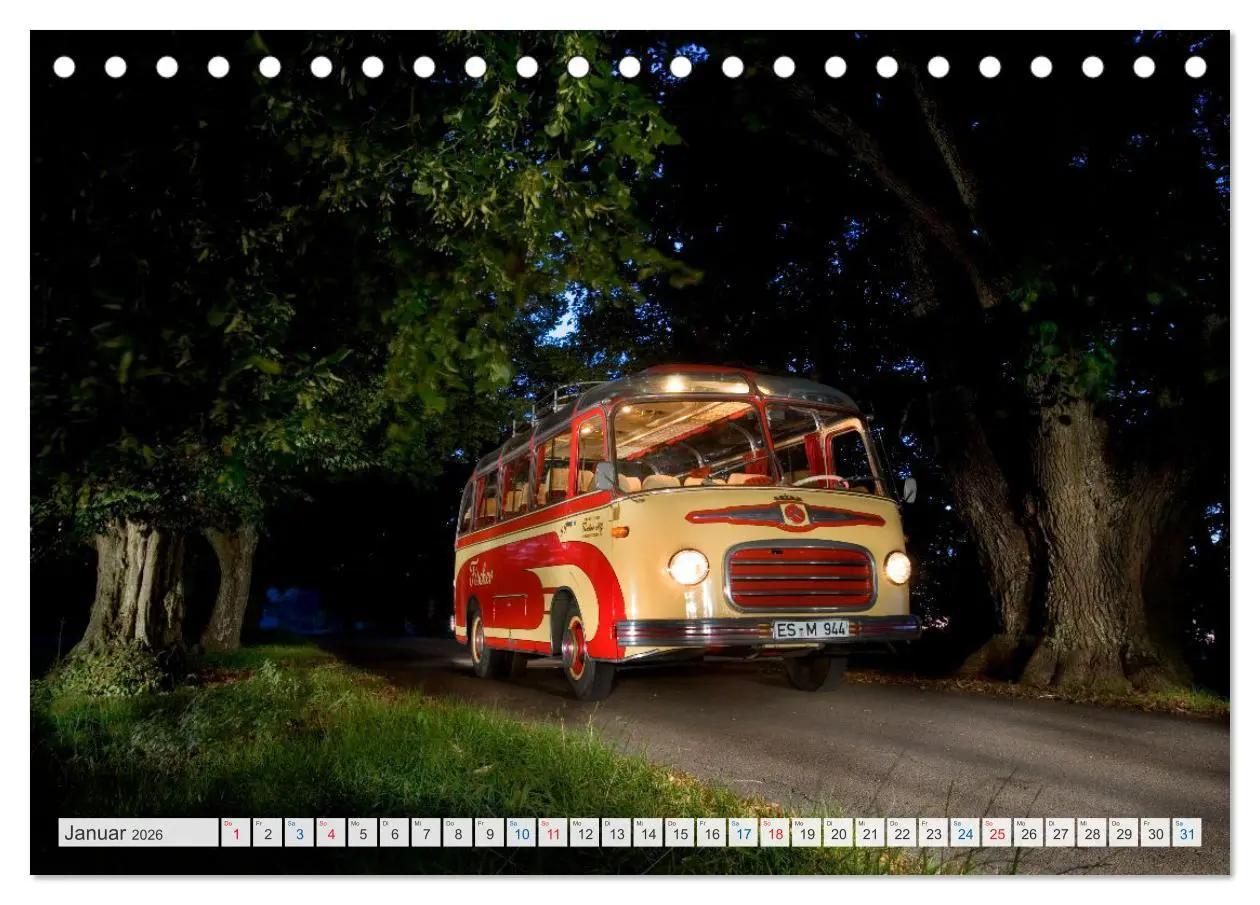 Bild: 9783457519998 | Historische und moderne Busse (Tischkalender 2026 DIN A5 quer),...